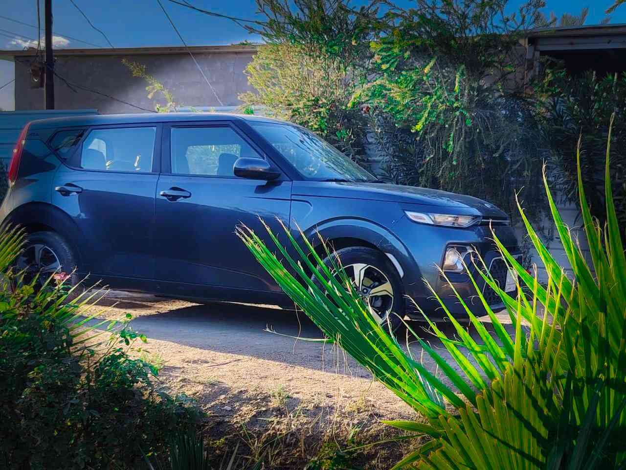 KIA SOUL 2020 وارد امريكي
▪️مكينه 2000 دوش ✈️
▪️لون فيلي الداخل لونين 
▪️ مواصفات عاديه معروفه شاشه كامره...
▪️ سياره مجفته مكينته سابقا. سياره قيادته جدا حلوه ونشطة✈️. 
▪️ماشيه 103MI.
▪️الحادث كما موضح بالصور.
▪️السعر 133 وبيه مجال.
📍مكان السياره بابل ناحية الشوملي 
***********
