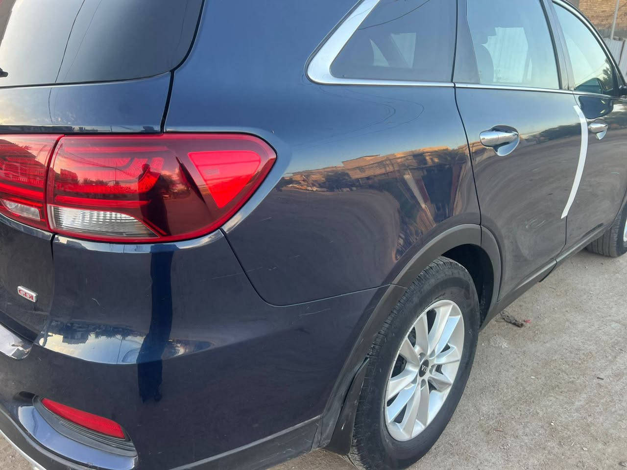 سلام عليكم للبيع 
سورينتو موديل 19
سبعه راكب ماشيه 69
بيه جاملغ وبنيد فقط 
 صبغ بدون اي دواخل
محرك اربعه مكان السياره كربلاء 
بيع مستعجل سعره 150قفل قفل 
*********** واتساب او تصال
