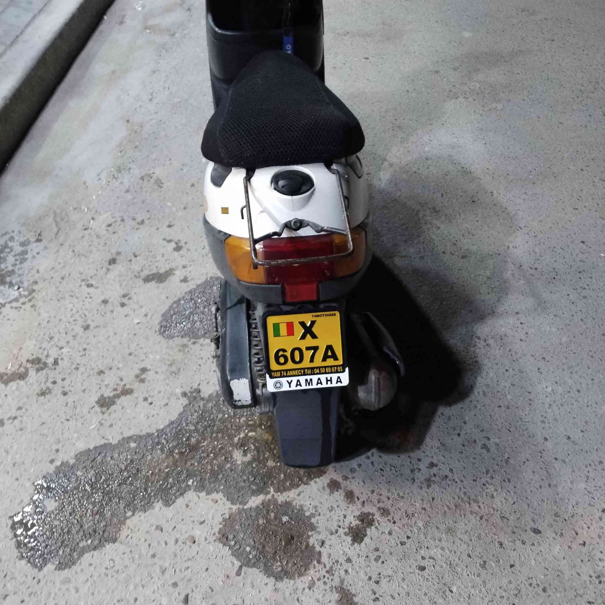 دراجه بطه للبيع ما مفتوحه كلشي بيه بلادي كهربائيات كله تشتغل سلف وهندر دراجه نضيفه السعر 550 مكاني كربلاء الحولي 
الشراي يتصل عل هاذا الرقم ***********
