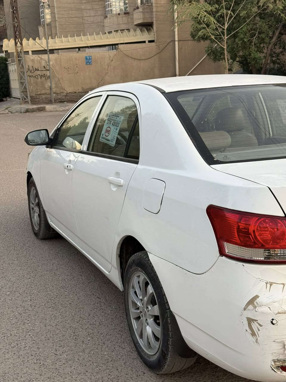 للبيع بيوايدي  موديل ١٥جي اثري  محرك ١٨٠٠ بلادي مالتها كير  جاهزات فتحه سقف بصمه تشغيل  ادامه كامله بيها صبغ جاملغ امامي الباقي مكفول  رقم بغداد جديد هزة جديده تحويل ثاني يوم  مكان السياره بغداد سريع حي  العامل  رقم الهاتف *********** السعر 57$
