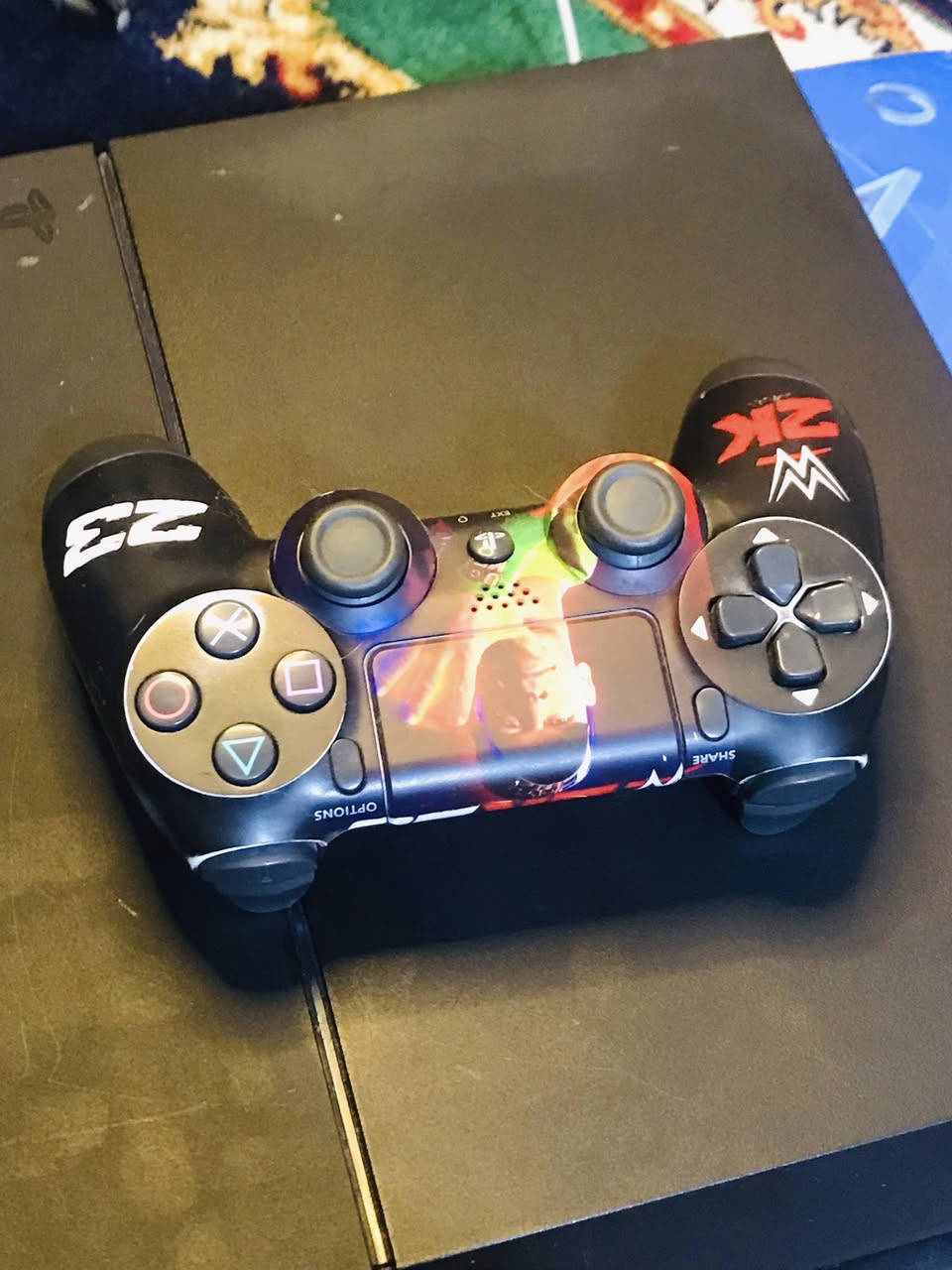 بلي 4 فات اونلاين ما مفتوح حسابه مخلص اشتراك + الرمز مال الحساب منسي وياه جويستك (يده)* واحده وانطيك الثانيه بس تعبانه كلش + ويا قرص 
قراند 5(درايفر) السعر ب175 وبي مجالي للطيبين مكاني بغداد-بياع-تقاطع الدرويش وتساب—>***********
