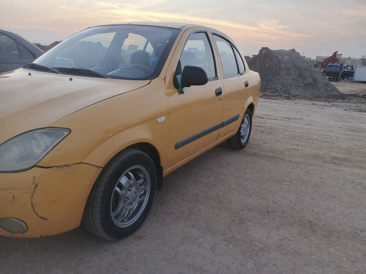 طيبه ١٦السياره حلو وجاهزه كير مكينه كفاله تبريد حداديه خير من الله مكان السياره كوت مركز المدينه.    ***********فقط اتصال
