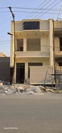 ٥٠ م للبيع مجمع السلطان    ٣ غرفه نوم رفت ٥٠ سم على شارع ١٢ التجاري   ...