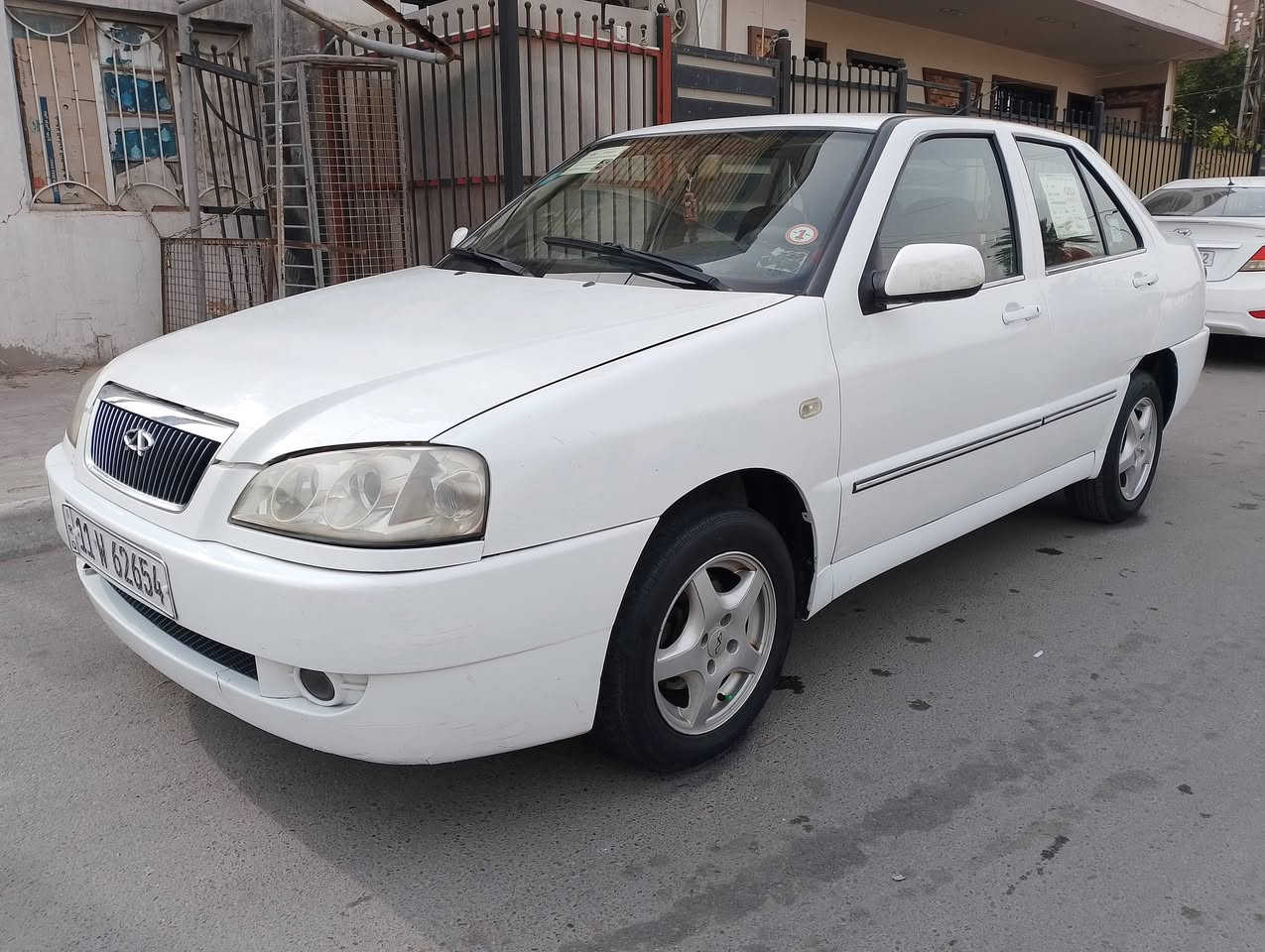 السلام عليكم للبيع شيري كوين 2010 كير ومكينه خير من الله تبريد شغال السياره لا ضربه ولا صبغ ولا تبدي السياره ماشا 103 باسمي ابيع شرط التحويل المكان بغداد حي القاهره السعر35 وبيها مجال قليل الرقم ***********
