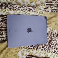 ايباد برو 2018مبدل شاشه وبطاريه والشاشه محتركه رايده ب125.      077451...