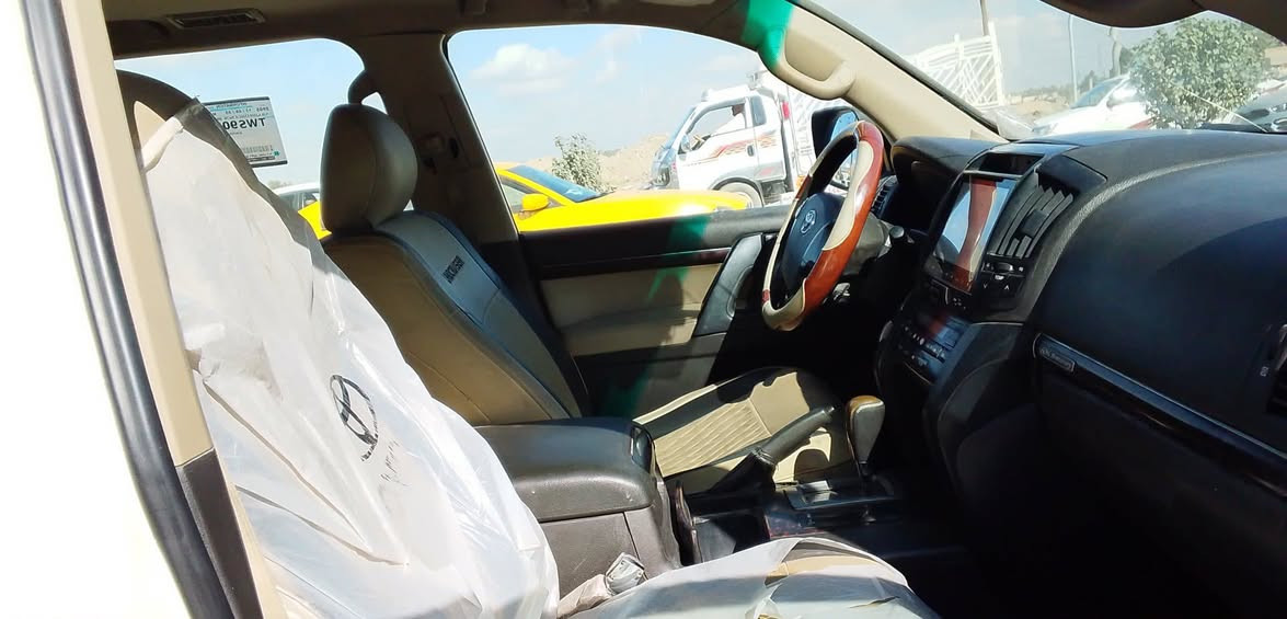 بيع سريع جكساره موديل 2011 مكفوله من ضربه مكينه وكير وشاصي ولغد وقماره كفاله سياره بيها صبغ احزام بدون داخل شرط فحص اثر خطه طابعه وطخات بسيطه بدون داخل سياره رقم موميز بسمي نكلزي تحويل مشروع وطني بي مرور اني خاضر سعر 220جو سوك سياره مال جناي شراي يتصل رقمي  سياره فول موصفات ***********
