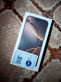 آيفون ١٦ ٢٥٦ • بطارية ١٠٠٪ • مستخدم ٤٥ يوم