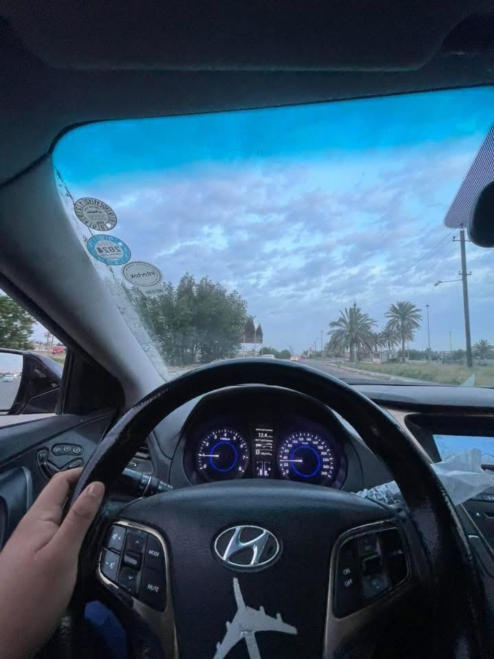 السلام عليكم هونداي ازيرا ٢٠١٤ خليجي بأسمي رقم سليمانية سنوية لـ ٢٠٢٨ السعر ١٠٠
كير ومحرك نعمة من الله  

بيها طخات بسيطه ويراد الها صبغ دعامية امامية ويراد الها كشنات 

مكان السيارة بغداد / المشتل حي المعلمين 

***********
