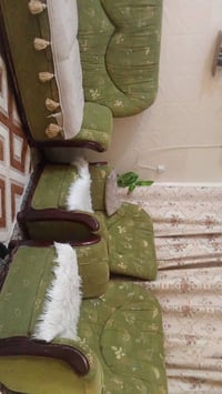 طقم ١٠ مقاعد • كنب