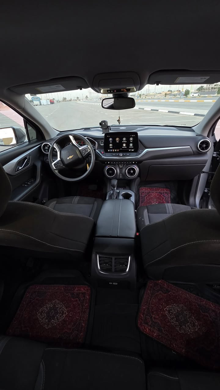 Chevrolet blazer   24🔋
فئه 2lt🌴

محرك 2000 تيربو 

جنطة كهرباء 

منافذ usb

معروفه مواصفاتها 

مقاعد تدفئه 

شحن واير ليس 

نقطه عمياء 

رادار امامي 

شاشه كبير 

رادار جانبي……

اللون سلفر 

الضرر جاملغ +بنيد مثل مموضح بالصوره 

السعر المطلوب 212

مكان السياره بغداد للتواصل 

***********
