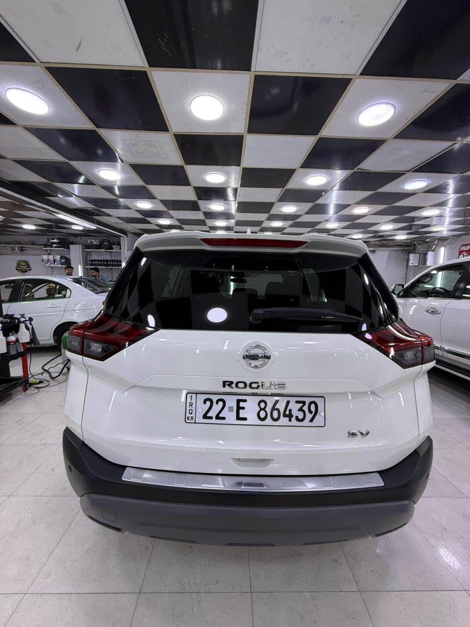 نيسان روج موديل 23 رقم اربيل فئه SV بصمه وشاشه وكامره ورادار امامي وخلفي وجانبي فور ويل محرك 3 بستم توربو ماشيه 45 الف ضررها تبديل باب خلف السايق فقط ايرباك برده فقط السعر 175 لعنوان كركوك *********** كركوك, العراق
