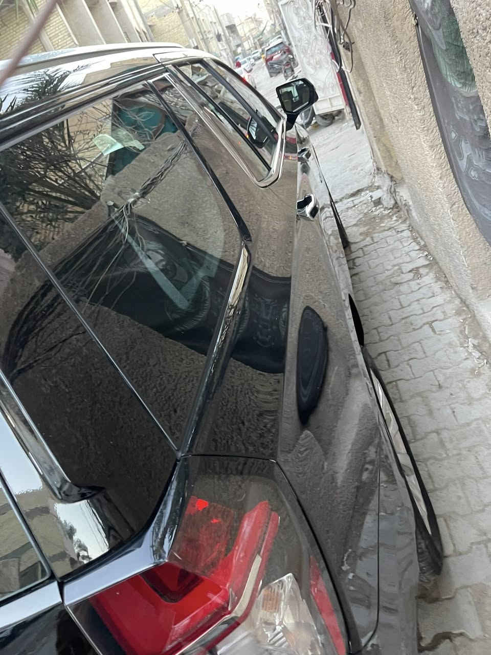 السلام عليكم
تاهو 2023 برايمر خليجي مكفوله 
 من ضربه وصبغ وكاله المنصور 
ام ضمان داخل بل ضمان 
رقم بغداد مميز بسمي 
محرك 8 سلندر 
السياره فول مواصفات 
🛑 جكات 
🛑 داتا شو 
🛑 كيجات الكتروني 
🛑 ٥ كاميرات 
🛑 حساسات ٣٦٠ درجه 
🛑 كشنات كهرباء حار بارد 
🛑 رادار امامي خلفي جانبي 
🛑 داخل جلد 
🛑 شاشات خلفيه 
و وشاشه اماميه 
🛑 دوسات كهرباء 
🛑 صندوك كهرباء 
وباقي مواصفات البرايمر معروفة 
وغراضها كامله من كلشي 
العنوان:  بغداد 
هذا رقم ***********
