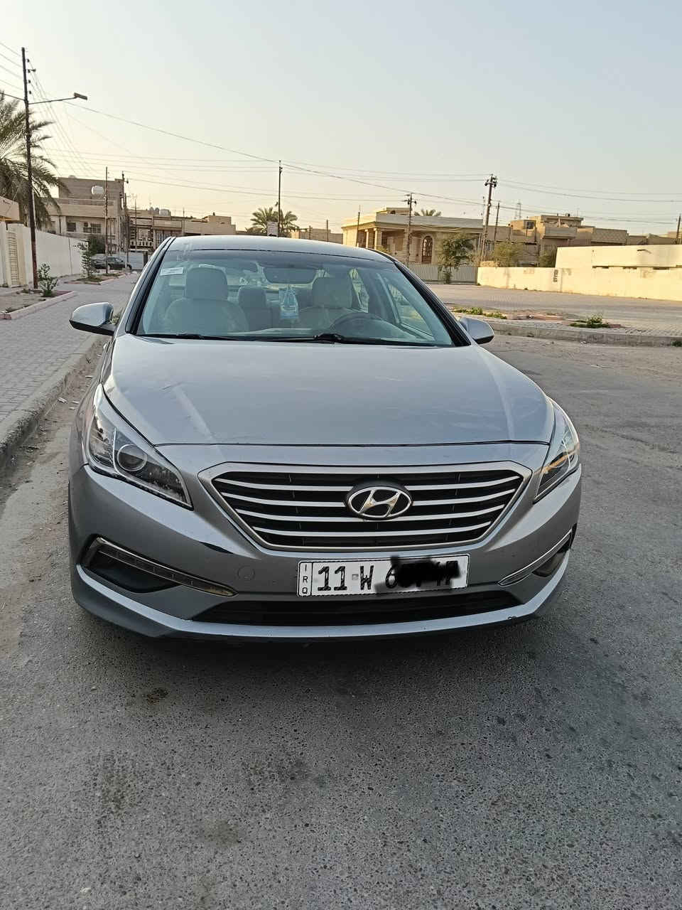 السلام عليكم
للبيع او مراوس حسب القناعة 
سوناتا 2015 رقم بغداد دولي بااسمي 
مكينه 2400 GDi حادثها جداً خفيف 
صبغ جاملغ وباب جهة السائق وهنا نطخة صار بارد بحافة البنيد 
مكينه كير خير من الله تدفئه شغاله تبريد شويه بي ضعف 
مكاني بغداد حي العامل // السعر 113 وبيها مجال بسيط 
للاستفسار// ***********
