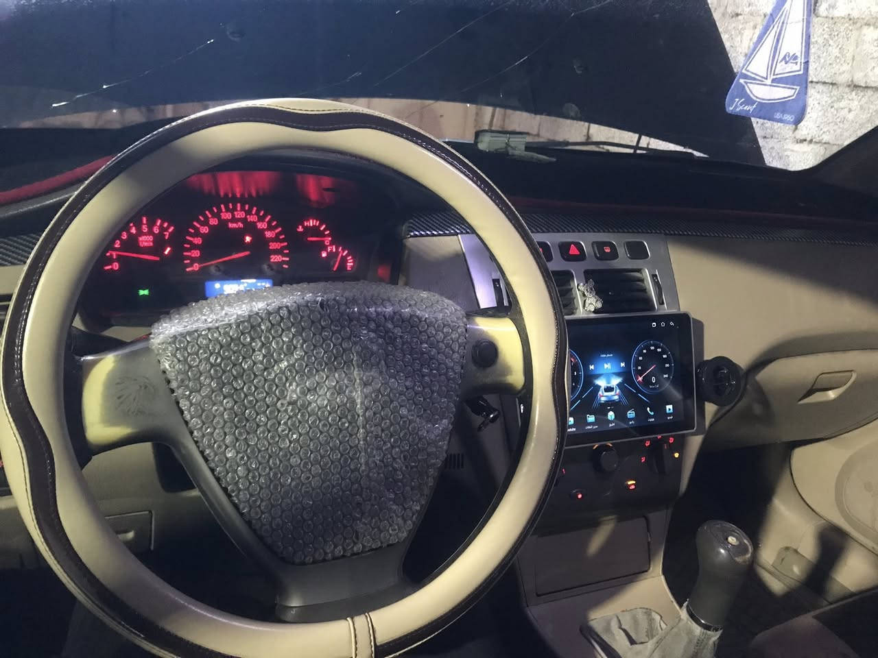 السلام عليكم 
الرجاء قراءة المنشور كامل كلشي ذاكر
شيري اي فايف ٢٠١٣ رقم بغداد انكليزي بأسمي سنويه لل ٢٩ هزه صاقطه مكينه ١٦٠٠ كير عادي كير عادي مكينه كير تدفئه تبريد كهربائيات خير من الله صدره جيد ٧٠٪؜ تخم تاير شاشه كامره السياره مابيها لاضربه ولاتبديل سابقآ صبغ حزام عدا القماره والصندوك مامصبوغات وحاليآ بيها هاي الضربه الموضحه بالصور يرادلها سحب وتبديل دعاميه الشاصي واللغود سليمات فقط البدنه ترجع
نواقص السياره 
درايم شفت عكس السايق يطكطك بالاستداره 
مكاين الجام السايق والوراها عاطلات 
الكمبريسر شغال وبارد بس من اطفي التبريد يطلع صوت ويروح مال كلج عارضها ٣٥وبيها مجال بسيط 
مكاني بغداد الزعفرانيه 
***********
