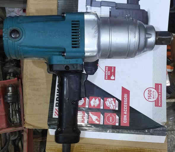 دريل لقمة ماكيتا ياباني اصلي حجم انج 25.4 ملم مستعمل نظيف جدا ارميجر وفحمات بلادي شرط الفحص وضمان يوجد توصيل كل محافظات العراق للتواصل *********** MADE IN JAPAN 

اخوان ملاحظة هذا الدريل القمة اصلي ياباني وسعر يعتبر مناسب قياسا بالاصلي و الجديد لا تقارنة سعرة بالتجاري ندري اكو 30 و 40 و 100 لكن هذا الأسعار مال تجاري مو اصلي واضافة هذا حجم انج مو نص
