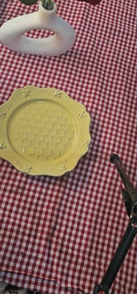 طقم 5 قطع – 6000 د.ع 07736616166 النوعية: سيراميك / خزف مزجج عالي الجو...