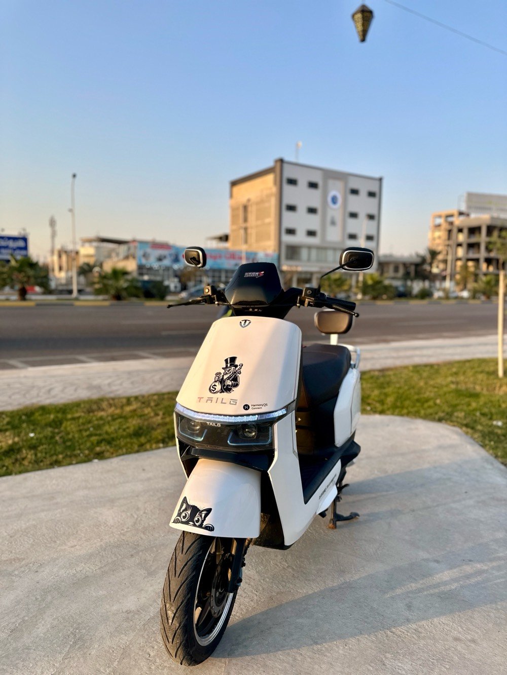 دراجة شحن تيسلا  للبيع في البصرة
دراجة كهربائية للبيع 
اللون أبيض 
سويج عدد 2 
بصمه تشغيل عن بعد عدد 2  
كاملة مكملة 
الملف 2000 w حقيقي
السرعه القصوى 60 حقيقي
3 نمر 
72 فولت
6 بطاريات 
ضد الماء 
نضام مثبت السرعة
نضام ال p
نضام حساسات جانبية وخلفية 
مانع للسرقة 
نضام NFC يرتبط بالموبايل
كهربائيات كلهة شغالة 
صندوق كبير داخلي
هورن عالي 
أشاير يمنى يسرى 
گلوبات أمامي وخلفي عالي ناصي 
مرايات وشاحنة 
دراجة مكفولة من الشخطة مابيهه نضيفة جداً 


السعر 800 الف وبيهة مجال للطيبين 

العنوان : البصرة الأمن الداخلي

الرقم : ***********