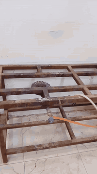 السلام عليكم طباخ 2 عيون جدا نظيف للبيع السعر 150 الف مكاني كربلاء سيف سعد ***********
