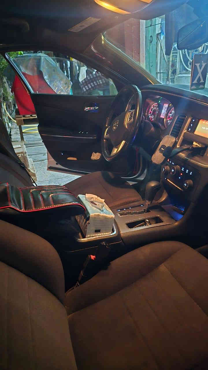 السلام عليكم
جارجر للبيع موديل 2012
رقمها بغداد بااسمي تحويل ثاني يوم
حادث چاملغ وبنيد وبالعراق صار چاملغ ثاني (بچم فقط البدنه امبدله)
تخم تاير جديد
السعر 145 قابل للتفاوض حگ الجيه مكان السياره 
محافظه الديوانيه 
الرقم واتساب موجود *********** لبيع فقط
