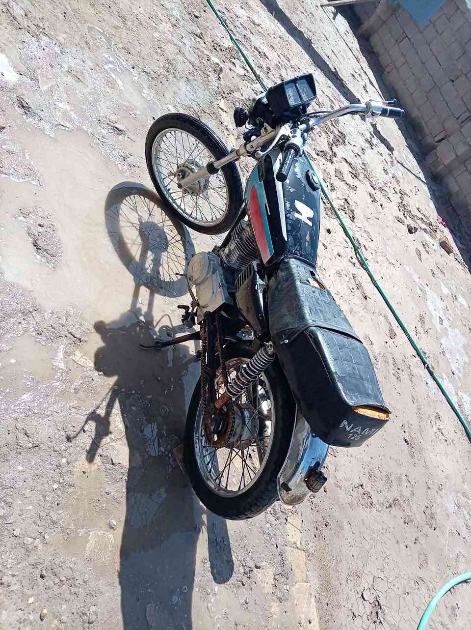 السلام عليكم 4 گير مديل 20 كلك كلك السعر 275 بيها مجال  المكان بين الشطرة للغراف فرع المشاخيل    ***********
