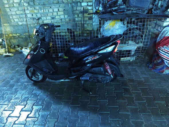 ماكس ثعلب للبيع
الدراجة كفالة عامة 
كهربايات كاملة 
كفرات اصلي ختم واحد 
دبلات امامي خلفي شغال اصلي 
زوج تايرات جديد 
الدراجة خير من الله شلعة ومعدل يخبل 
المكان بغداد الحريه
السعر 700 وبيها مجال  ان شاءلله 
الرقم ***********
