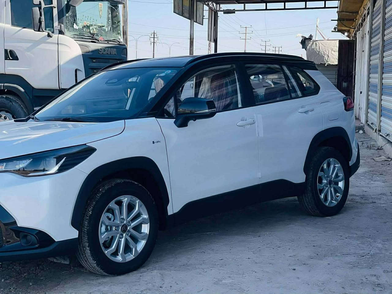 السلام عليكم فروت لاندر موديل 2025 سياره فول واحد على واحد السياره مواصفاته كشن كهربائيّ السايق كشنات جلد داخل احمر اربع كامرات ماشيه  3000مكينه 2000 توكلار سياره جديده مكفوله كفاله عامه قطعتين تبريد رادار امامي مثبت سرعه سياقة ذاتيه
‎0778 360 4071 \مكلف بالنشر ما متواجد بالفيس
