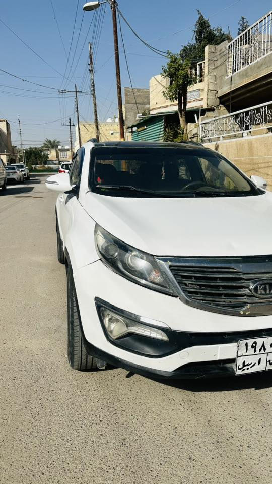 السلام عليكم سيارة سبورتج خليجي محرك 2000 دوش موديل2011 اربيل رقم قديم  سنوية ساقطة, سيارة مكلوبه ومعمره للبيع كلها شغاله السعر 95$ قفللل من الاخير ممتواجد بلفيس مكاني بغداد
***********
