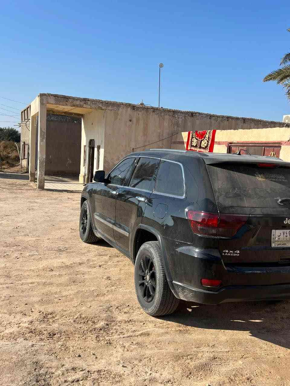 جيب لاريدو 2012 امريكي رقم بغداد سنويه 28مادور ثاني يوم
السيارة كلين عد بنيد مبدل لغرض التحديث
مكينه 3600 كير حدادية تخم تاير خير من الله مابيه نقص
مروس حسب القناعة السعر153 وبيه مجال مكان السيارة سماوة   الاتصال *********** السماوا, المثنى
