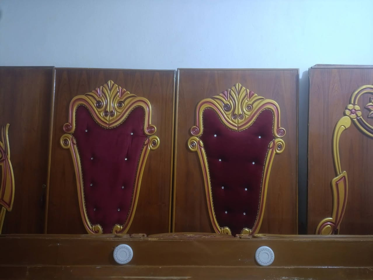 سلام عليكم كنتور ابو 6باب سلايت البنص تسكام قبل 3اشهر مشتغلينه مابي ضرر حالين مفصخ كبل تاخذونه  سعره 200مكان نجف حي جزيره ***********
