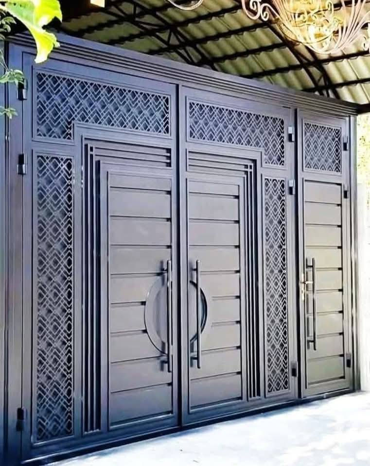 ✨ أهلاً بكم زبائننا الكرام في معمل حداحده الأنوار ✨
نقدّم لكم أحدث الموديلات وأرقى التصاميم الهندسية، وبأفضل أنواع المواد الحديدية.

⚒️ معمل الأنوار لكافة الأعمال الحديدية
• أبواب
• شبابيك
• كيسبان
• كرفانات
عمل متقن – تصاميم حديثة – 

________________

📍 العنوان: النجف الأشرف – حي النداء – شارع المجمعات
📞 واتساب: ***********
👨‍🔧 بإدارة: عادل الخفاجي
