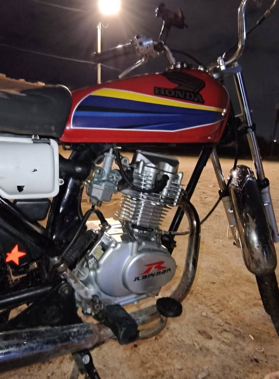 السلام عليكم دراجه ايراني اداوات مكفوله رايده ب٥٥٠ وبيها مجال 
رقمي ***********
