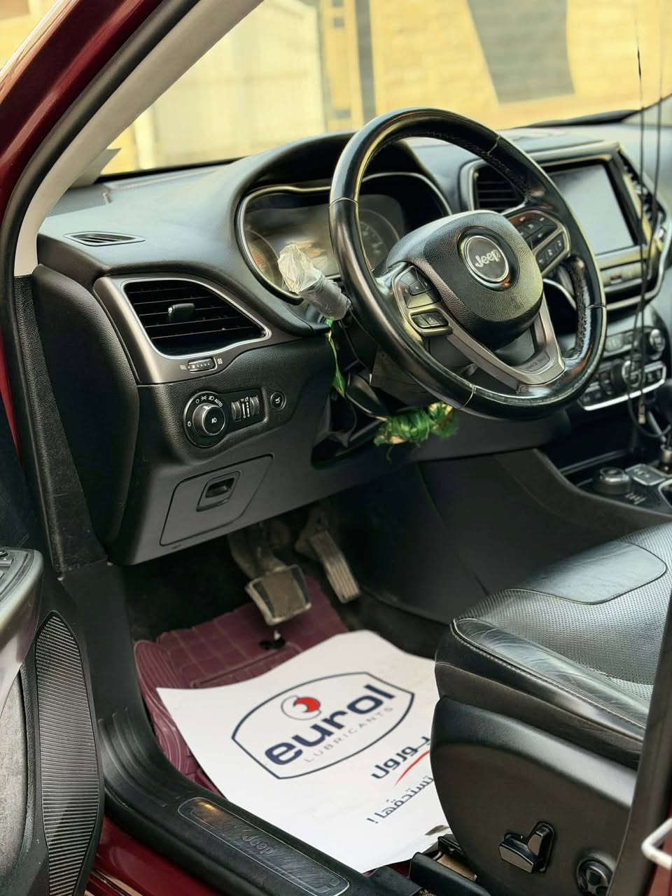 السلام عليكم جيب بزون موديل 2021رقم اربيل باسمي فول مواصفات محرك 6سلندر ماشيه 22الف بيه صبغ بنيد وجاملغ بدون دواخل السعر 123
***********
