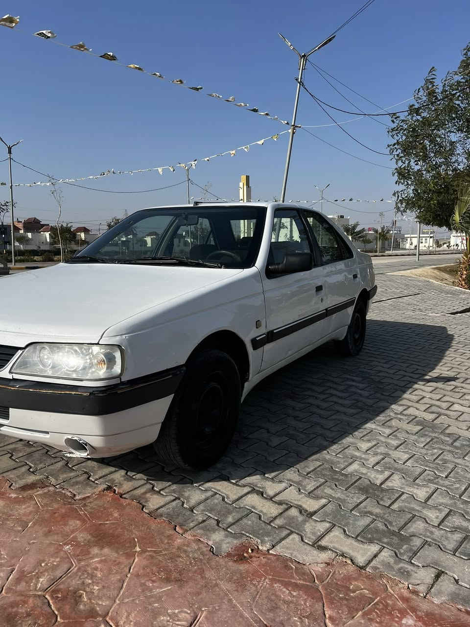 بيجو 405 ايراني اصلي✅ 
مديل 2012 للبيع✅
رقم نجف سنويه لل٢٨

مكينه كير تبريد حداديه بكارتون✅
منضومه غاز جديده يعني تنسه بانزين ✅
مكفوله فقط طخه بجاملغ امامي 
وبنيد طاير مبدل
مكاني نجف
السعر ٣٨ بيها مجال
***********
