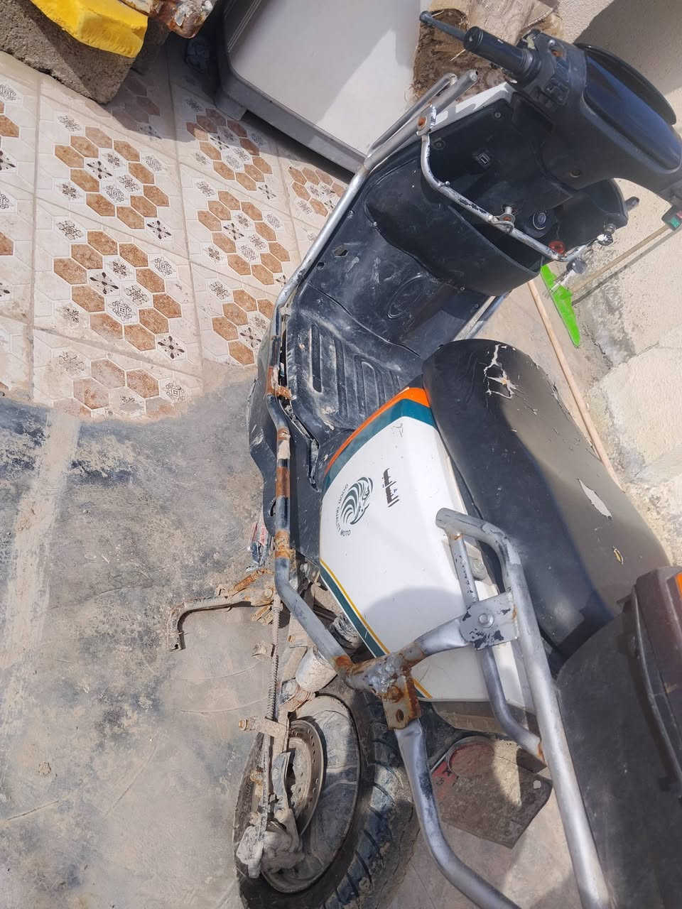 السلام عليكم دراجة موديل 2024 الدراجة نضيفة خير من الله بطاريات جديدة 7 بطاريات تمشي حقيقي 80 الملف مالتهة اصلي. السعر 275 وبيهة مجال اتصال واتساب ***********
