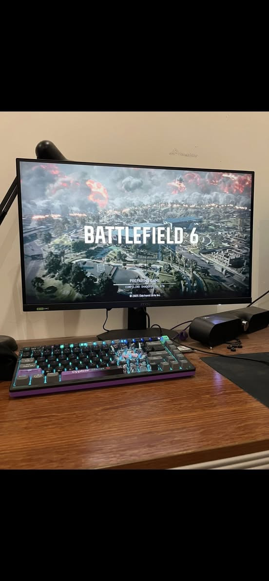 السلام عليكم كيس حاسبة الموصفات بلصورة وشاشة msi 27 انج دقه 1080 -180hz وكيبورد بلودي حجم 60‎%‎ ميكانيك كاتم للصوت تايب سي وسماعات بلودي كيمنك وماوس لوجتك g502 الحاسبة استعمال كلش قليل وكلش نضيفة على ايدي 
السعر مليون وبيها مجال قليل 
السبب عدم التفرغ 
***********
