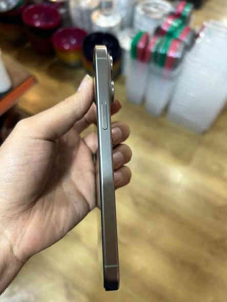 السلام عليكم آيفون 15 برو ماكس للبيع بطاريه 100 دبل شريحه الجهاز جديد ومكفول حت من شخط جان مضموم الجهاز السعر مليون و175 وبي مجال قليل كلش مكاني نجف للاستفسار ***********
