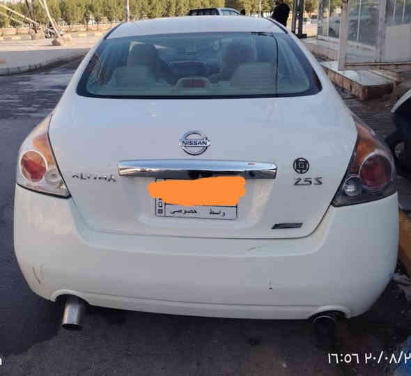 السلام عليكم
موديل 12
خليجي نيسان التيمه
مابيه اي نقص
مكينه كير تبريد تاير باتري كله كفاله
بيه ٣ قطع صبع فقط
السعر 95 وبيه***********
