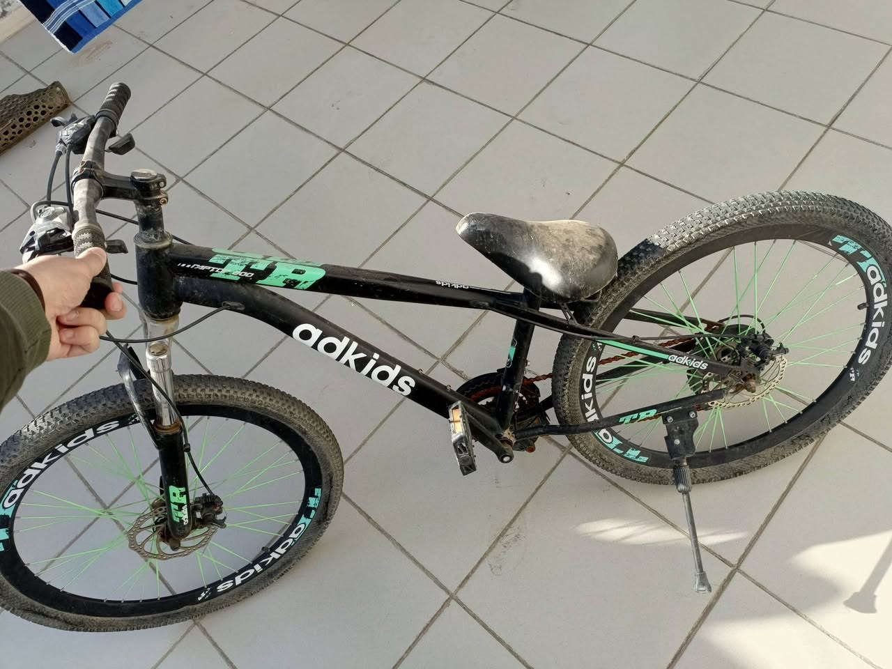 بايسكل رياضي ٧ سرع و ٣ انماط للبريك سعره ١٠٠ وبي مجال مكاني حله تاجيه


**إذا كنت صاحب هذا الإعلان وتريد حذفه لأي سبب، رجاءا أرسل رسالة إلى الدعم الفني**