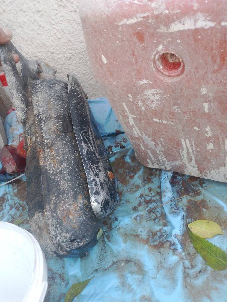 كزوزات ثنين واحد اصلي واحد تجاري يرهم بزون بوتين بشرط اي سد ما بيهم مكان ايمن


**إذا كنت صاحب هذا الإعلان وتريد حذفه لأي سبب، رجاءا أرسل رسالة إلى الدعم الفني**