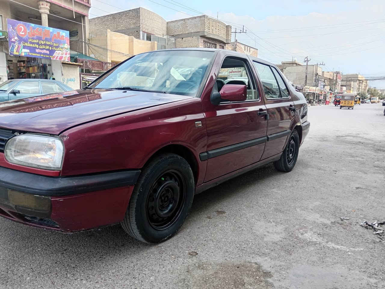 السلام عليكم كولف فولكس واكن ١٩٩٣ جاهزه مكينه وكير خير من الله كهربئيات شغاله تخم تاير صدر جديد غرفه حلوه مشروع وطني تبريد نقص غاز سياره حلو ترايهه يخبل بدون ضربه مصبوغه جماليه سياره حلوه كير اوتو بيهه فتحه شغاله السعر ٣٨ مكان السياره بغداد الحريه الاتصال ***********
