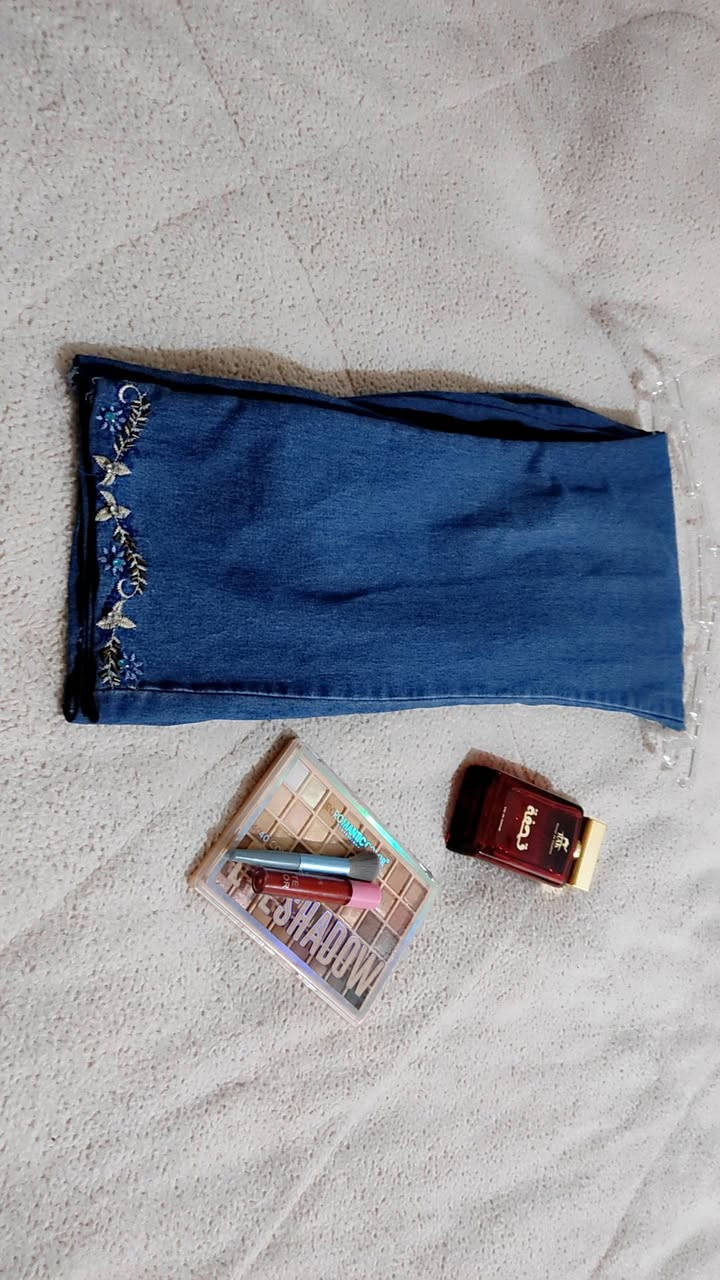 مجموعه بنطرونات علقي بالتردي ونطيج السعر قياس40


**إذا كنت صاحب هذا الإعلان وتريد حذفه لأي سبب، رجاءا أرسل رسالة إلى الدعم الفني**