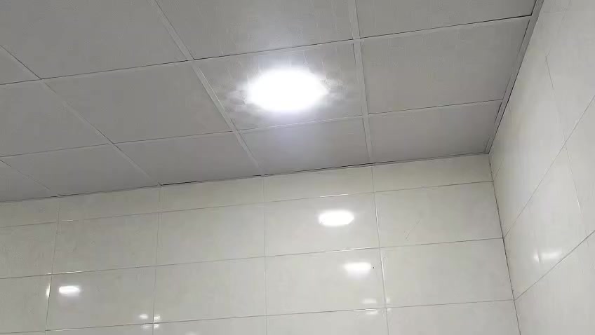 بيت للبيع او مراوس 200 متر 
بناء حديث فول مواصفات صب كونكريت قبل اسبوع كامل 
الحبيليه في مجمع الاصيل السكني ركن ع شارعين اول بيت بالمجمع 
درجه اولى فول مواصفات 
ع شارع 15 متر وقريب من الوفاء 
خدمات ماي كهرباء مجاري تبليط 
بيت جاهز تسكن نفس يوم
طابق واحد 
بيع نقد 
السعر 130 مليون 
مراوس بمكان تجاري يرهم 
صور وتساب 
مكتب البيت العربي للعقار 
***********
