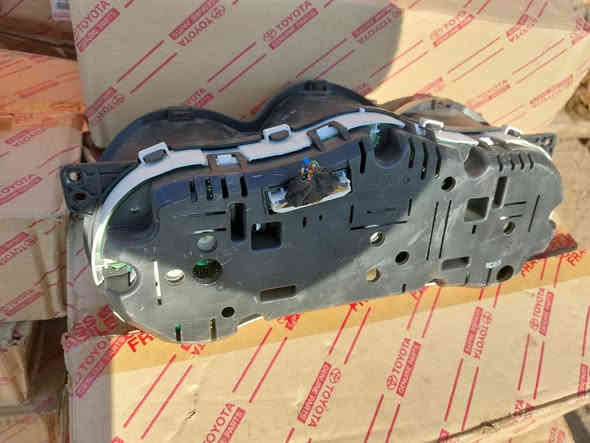 للبيع... كيجات دشبول كيا اوبتيما خليجي موديل ٢٠٠٩ / ٢٠١٠ مال حاوية. 
العنوان :- بغداد الحي الصناعي خلف كراج النهضة .
هاتف :- ***********
