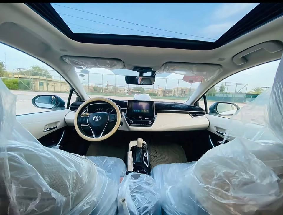 TOYOTA COROLLA 2023 /GLI
تويوتا كرولا ٢٠٢٣ خليجى شركة ساز / فول بصمه و سلايد

محرك 1.8 GLI

بصمه تشغيل المحرك / يدات الابواب بصمه و دخول ذكى 

شاشه عدادات إلكترونيه 

سلايد

تبريد قطعتين

مريا شفط

ممشى ٦٢ ألف فقط

بدون دعم بدون صبغ استخدام يومى 

مكان المركبه دهوك / نظيفة بمعنى الكلمه 

حتى مماسح الشركه ما مستخدمه

تحويل غرامات شرط

سعر المركبه ١٨٥ ورقه و بيه مجال بسيط

مكان المركبه / داخل دهوك

للأستفسار ***********

السيارة ابد ما ملعوب بيها من شراء من الشركة إلى الآن عندى.

