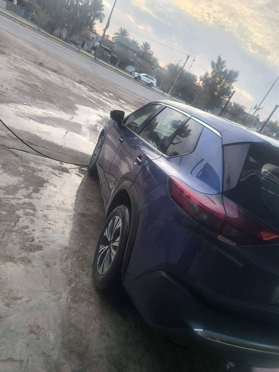 نيسان روج مديل ٢٣ حادث خلفي بس باب الصندوق بدون ايرباك بدون دواخل رقم كاتي هزة كاملة مواصفات SV تحكمات اربع جهات رادار امامي رادار خلفي بصمة تشغيل بصمة ابواب تشغيل عن بعد كامرة دوار قيادة ذاتية ماشية ٢١ مايل السعر ١٦٠ وبيها مجال شي قليل
‏‪***********‬‏
