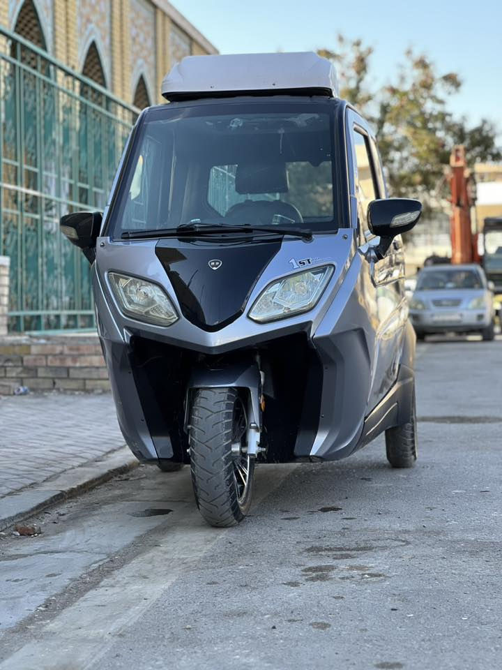 ً
السلام عليكم..دراجه ثلاثيه..كهربائيه..  استيراد  خاص السرعه k.80... موديل

.2025. عدد البطاريات .6..الحجم العملاق... .55 امبير...72 فولت.. تقطع مسافه بل شحنه الواحده K.80 ...الدراجات مواصفات حلوه. تخدم كل الفئات ..جام كهربائي ..كشن متحرك..مسجل اوكس بلوتوث...   كامره رجوع ال خلف  شاشه تاب  وبيها تبريد فان.+ تدفئه ..اوتماتك .R._D_N

ما سحات...أماميه..الدراجه تحمل من شخصين ..إلي 3

أشخاص... كهربائيات كله شغاله..اشاره..دبل اشاره..لايت عالي ناصي هورن..سكن..سطاب لايت..شاحنه ذكيه تدعم الشحن السريع والأيقاف الذاتي عند امتلاء البطاريات... وضايفلهاً بصمات إضافيه ويايها وجبت الها مري  صفح حتياط 

اي استفسار اتصال 

***********

مكاني بغداد
