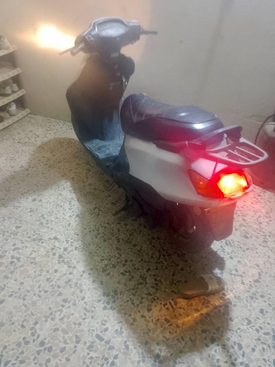 ماليزي تجفيت صار يومين سلف هندر شغال السعر  2500 // ***********
