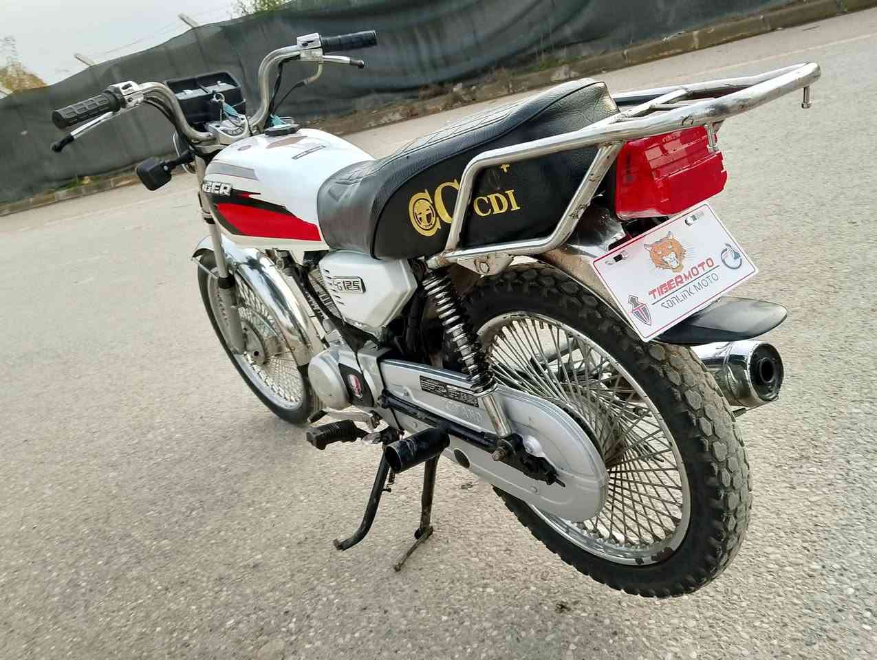 السلام عليكم ماطور ايرمنيه كلها شغاله معدل وتحريكه فول سعر 350//***********//خاص مفتوح
