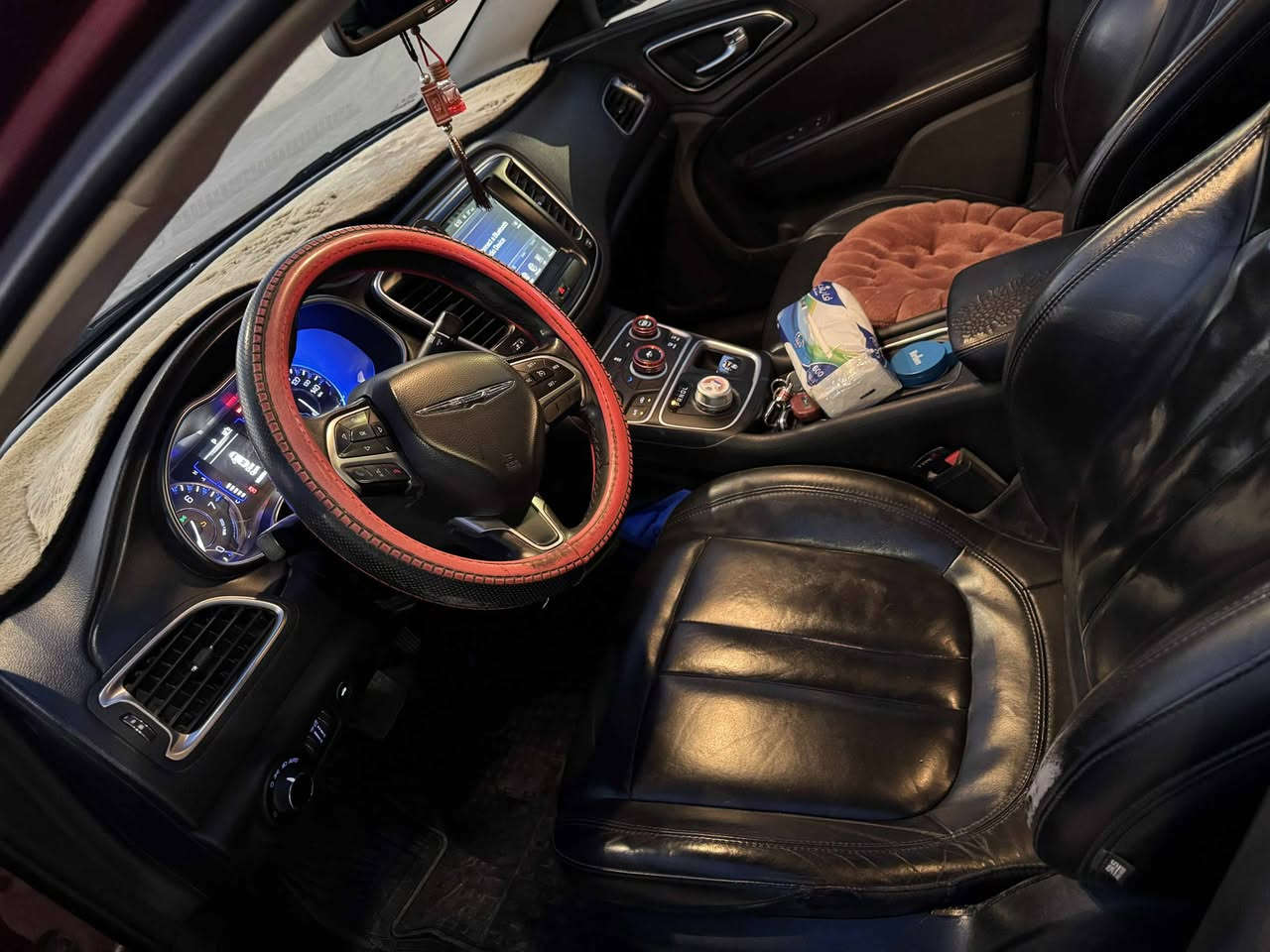 للبيع سي 200 موديل 2017 رقم اربيل حادثها بنيد فقط بدون ارباك شواصي وتكم مكفولات موضح بلسونار محرك 2400 السعر 115 وبيها مجال بسيط مكان النجف للاستفسار الاتصال بالرقم *********** مواصفاتهاا
بصمه 
تحكم ستيرن 
كشنات جلد 
تدفئه كشنات
كير ماوس
محرك 2400
شاشه كبيرة 
كامرة خلفيه 
حساس خلفي 
خمسه ويل كب 
Aps
