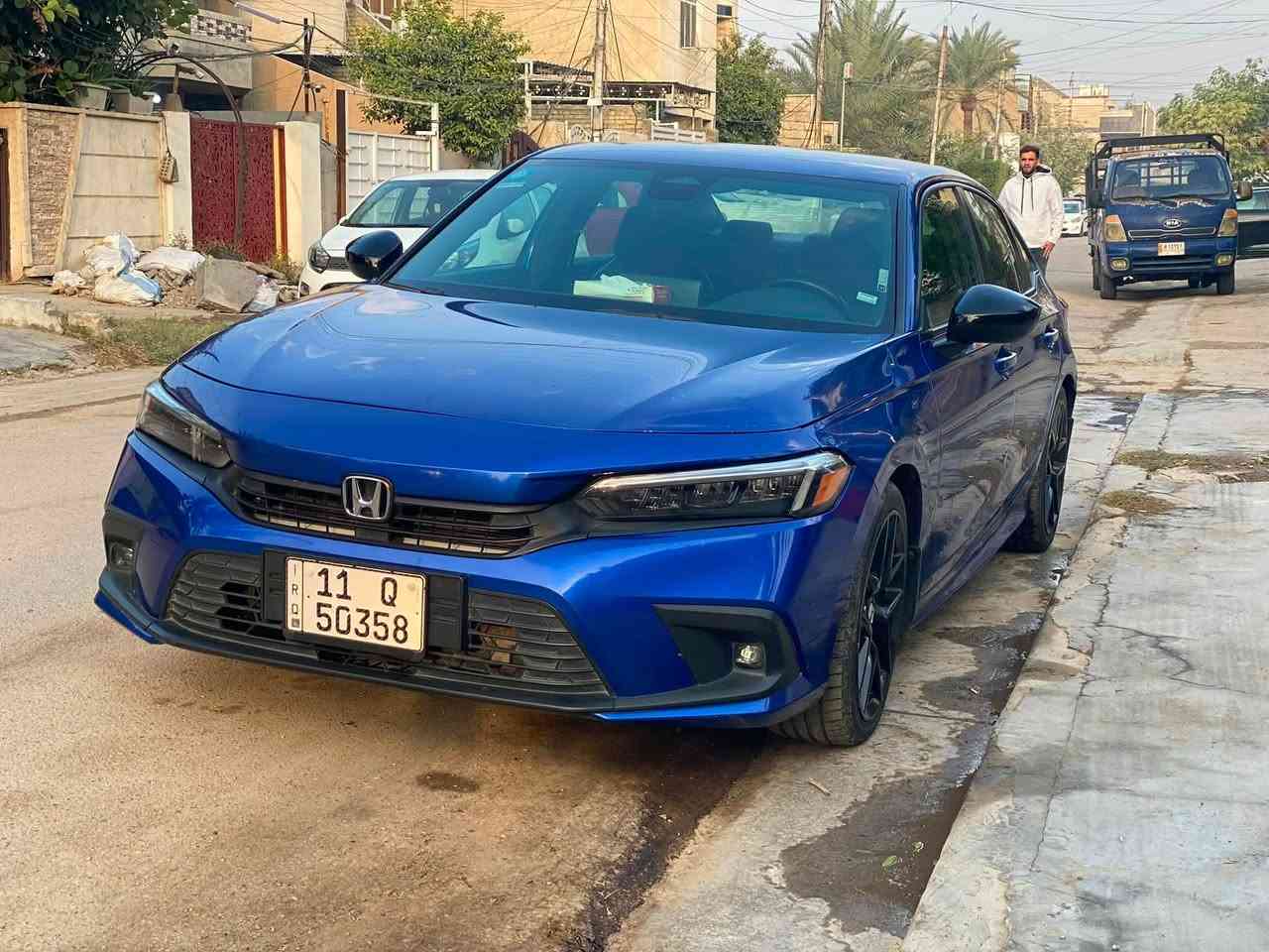 للبيع هوندا سيفيك سبورت موديل 2022، محرك 2000 سي سي.
• السيارة باسمي.
 • الهزة جديدة، والتحويل في اليوم التالي مباشرة.
 • وارد أمريكي، حادث سابق (3 قطع: الجاملغين والباب).
 • في العراق تم تصليح  باب اضافي.
 • المسافة المقطوعة: 84 ألف ميل.
 • اللون: أزرق مميز.

المواصفات:
 • تشغيل ودخول بالبصمة.
 • تحديد المسار (Lane Assist).
 • تشغيل عن بُعد.
 • قيادة شبه ذاتية.
 • Auto Hold.
 • سايد بريك إلكتروني.
 • رادار أمامي.

رقم الشاصي  5hgfe2f50nh518771

السعر: 12,800 دولار، وقابل للتفاوض بالمعقول للمشتري الجاد.

ملاحضات: بيها طخه بجاملغ الخلفي ترجع بارد + الصدر يحتاج تعمير

للاستفسار والتواصل على الخاص
***********
***********
